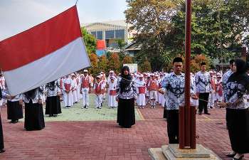 upacara_bendara.jpg